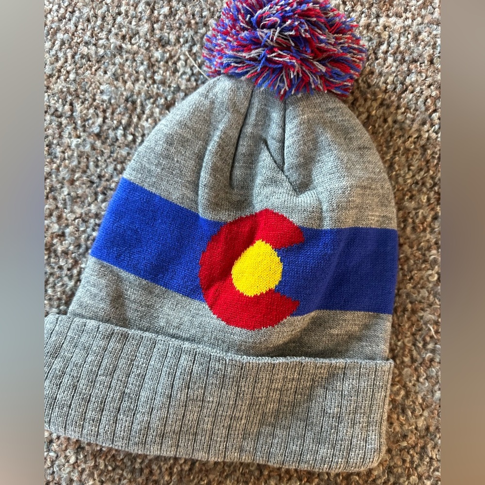 Colorado Gray and Blue Pom-Pom Beanie